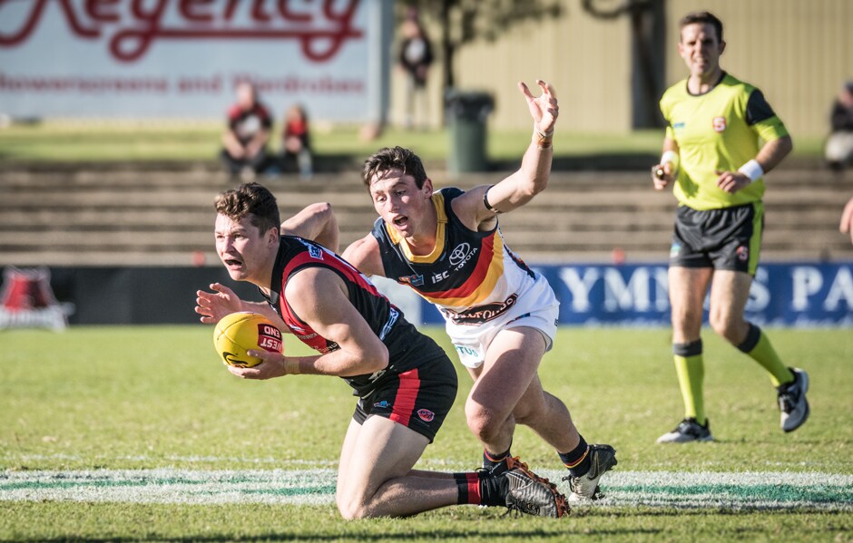 Jones,-tackleWEB.jpg